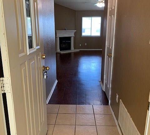 3rd image of 5005 Golden Gate Dr