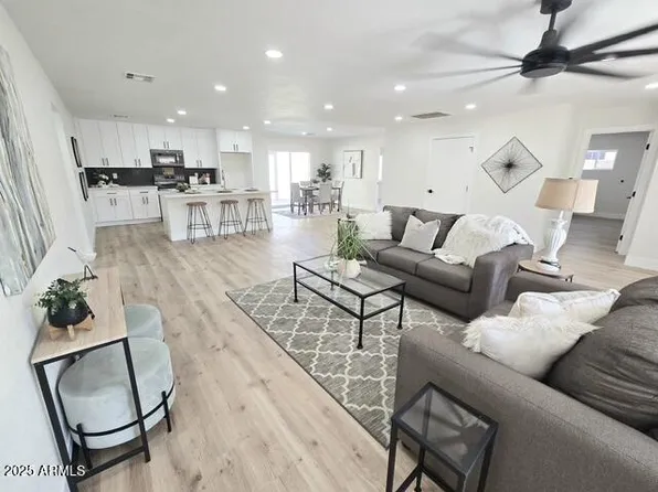 6607 S MITCHELL Drive, Tempe, AZ 85283