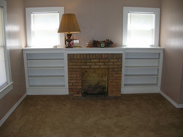 2nd image of 410 Ross Ave