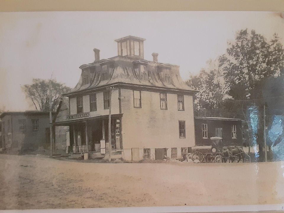 1st image of 3 Center Hill Road