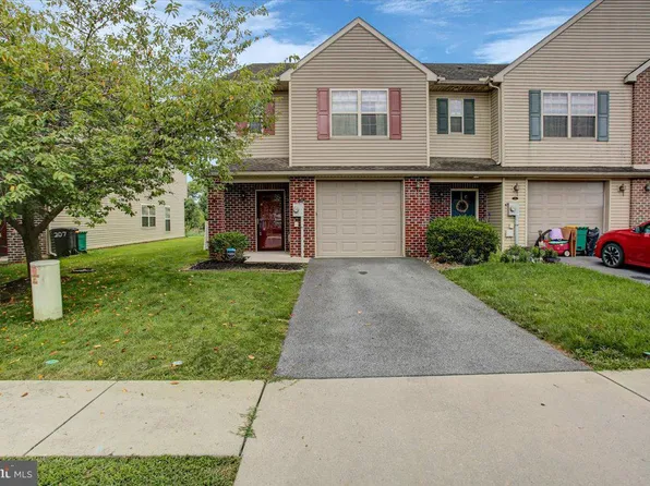 209 Meriweather Dr, Chambersburg, PA 17201
