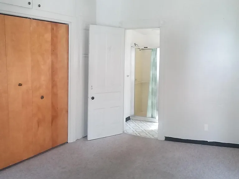 535 Packard St — Photo 2