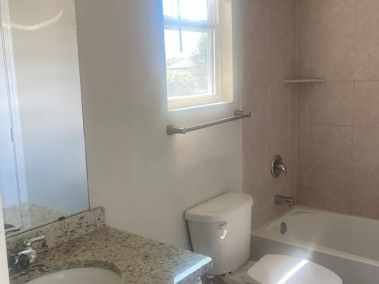 3815 Key West Way — Photo 11