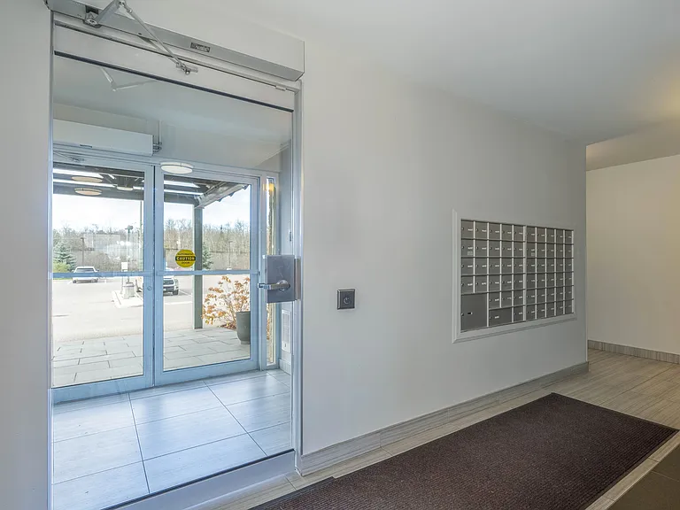 151 Marina Park Ave #309 — Photo 4
