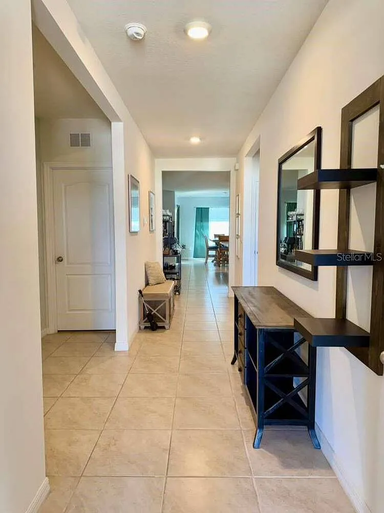 3 bed, 2.0 bath, 1671 sqft, $1,900 — Photo 4