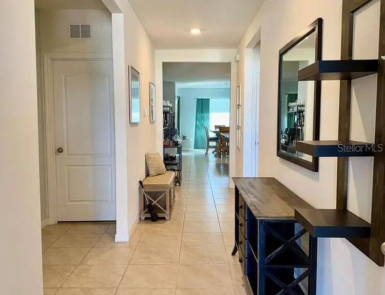 295 Taylor Groves St — Photo 4