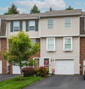 208 Green Ct, Pittsburgh, PA, 15234