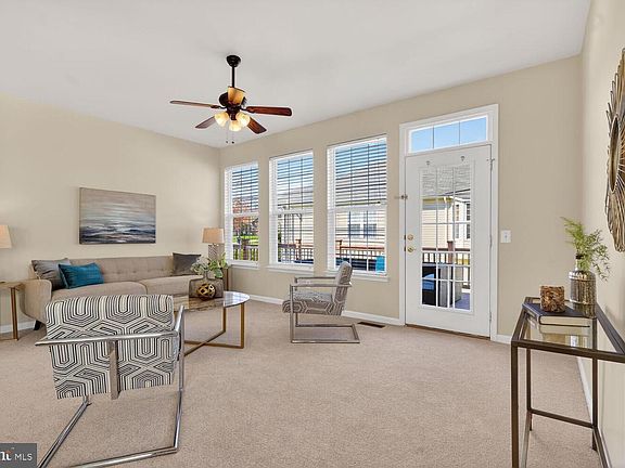 3rd image of 16837 Four Seasons Dr