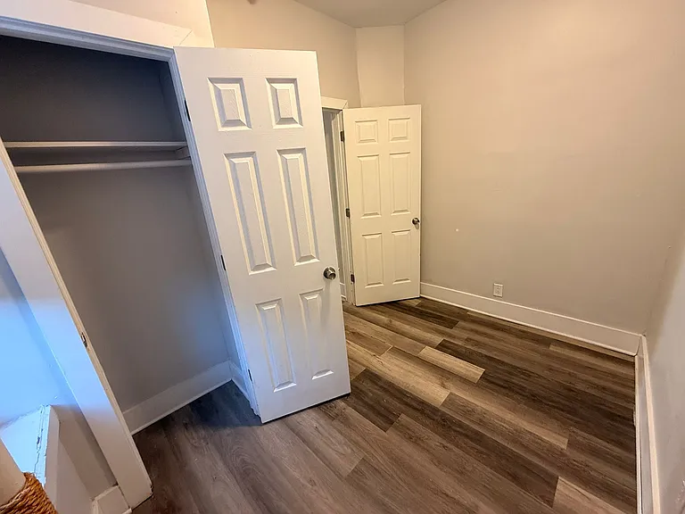 18 Wright Ave #4E — Photo 7