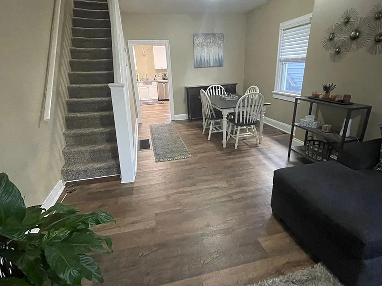 211 Herman Ave — Photo 8