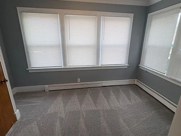 2405 N Sheridan Rd — Photo 12