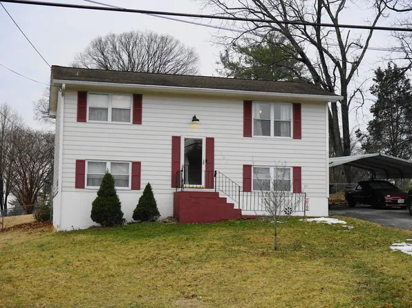 5320 Cove Rd NW, Roanoke, VA 24019