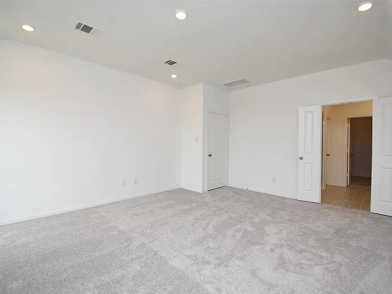6303 Golden Seaton Dr — Photo 24