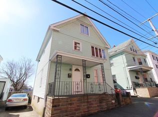 24 Belleville Rd, New Bedford, MA 02745
