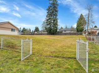 910 S 138th St, Seattle, WA