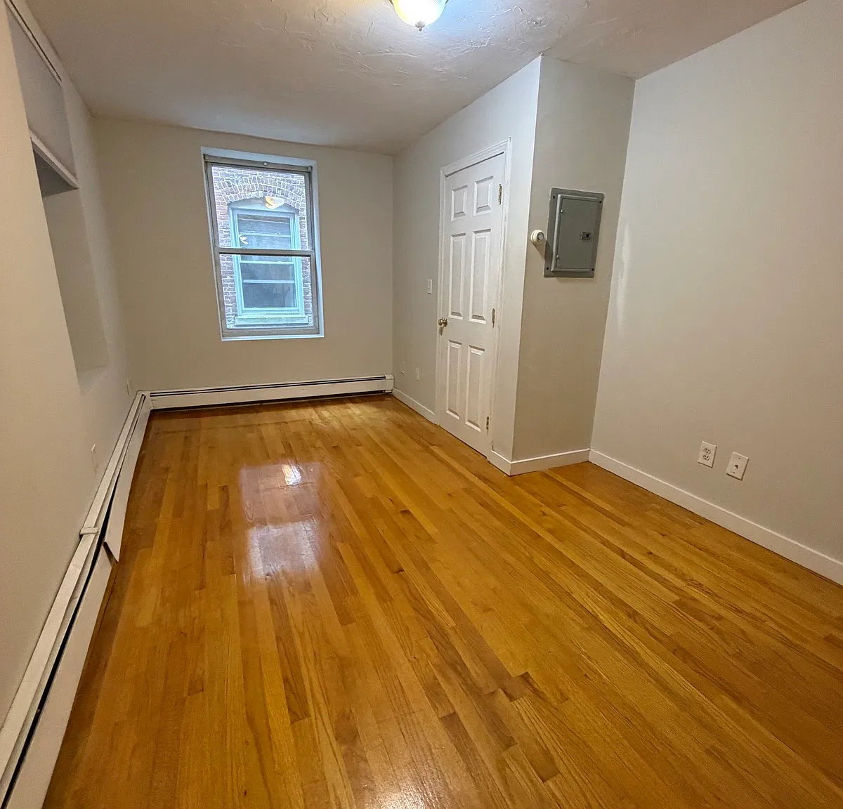 28 Fleet Street Apartments — Photo 4
