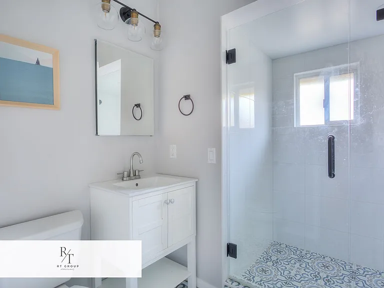 1112 Riedel Ave — Photo 15
