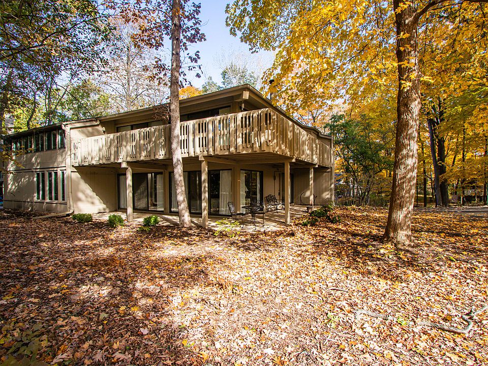 1st image of 519 Bristol Oak Ct #C