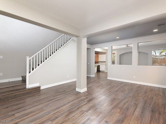 3rd image of 1206 Sonatina Dr