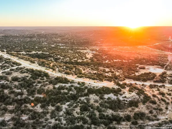 2205 Sd 45700, Rocksprings, TX 78880