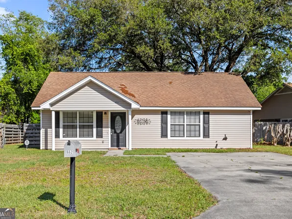 662 Windhaven Dr, Hinesville, GA 31313
