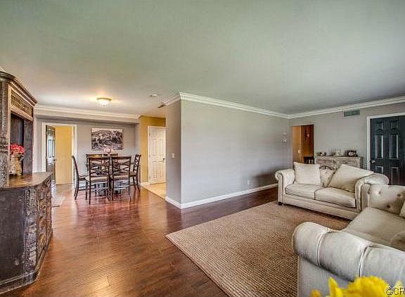 5th image of 2814 W Stonybrook Dr