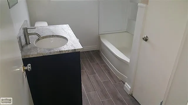 15020 Camden Ave — Photo 7