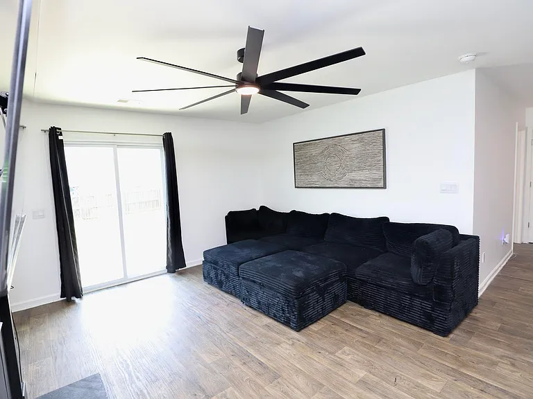 2037 Elmridge Rd — Photo 34