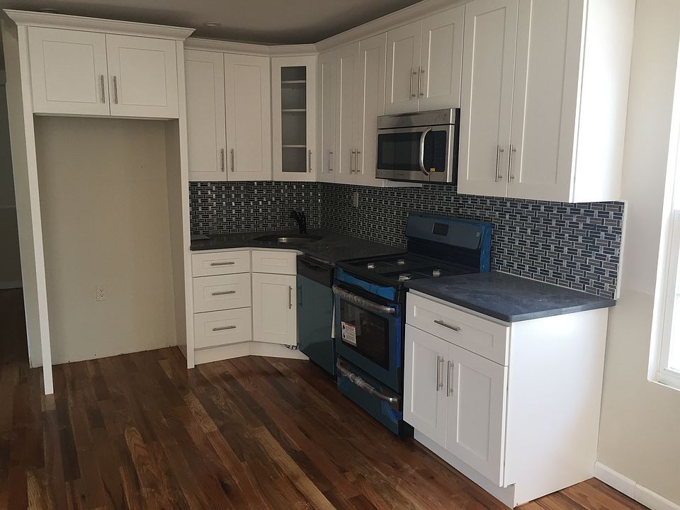 2nd image of 11545 198th St
