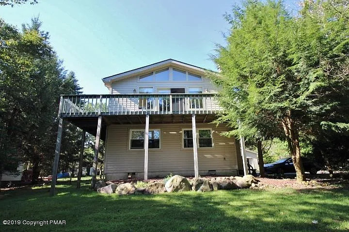 16 Nathan Way photo 1