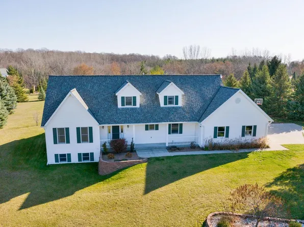 N6997 Jennifer DRIVE, Plymouth, WI 53073