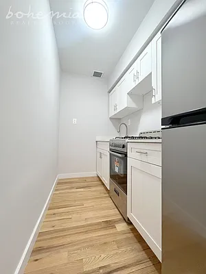 Rented by Bohemia Realty Group | media 3