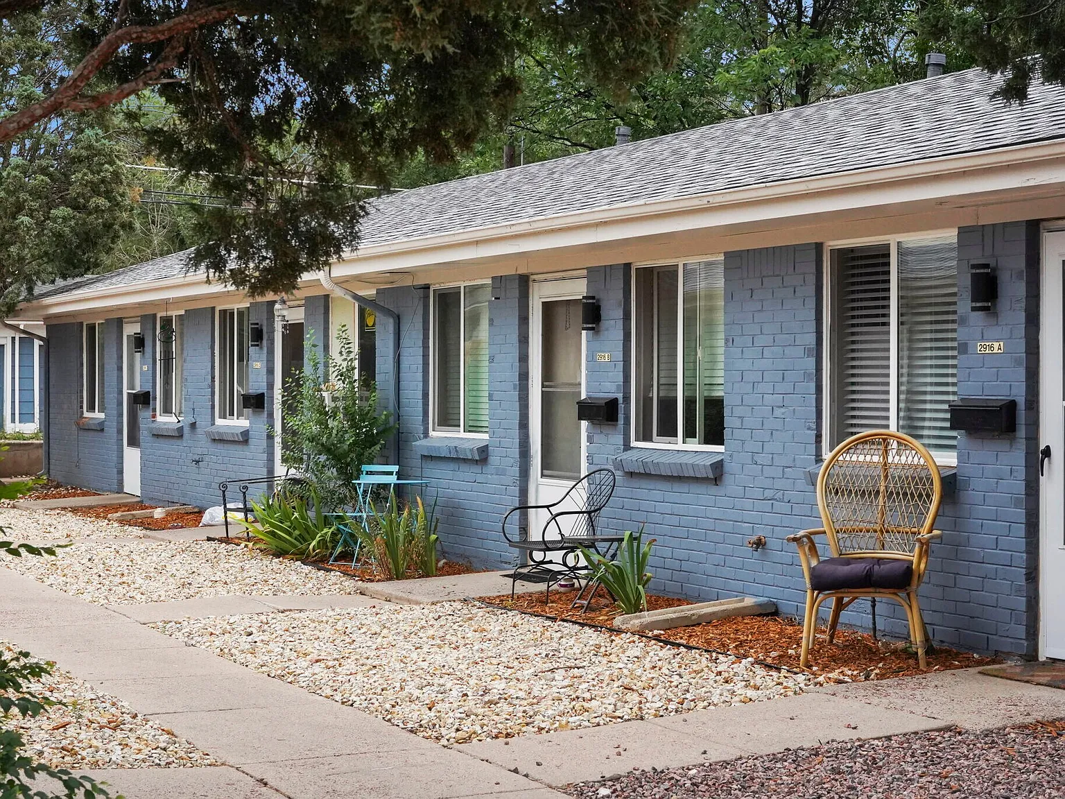 Leisure Apartments — Photo 1