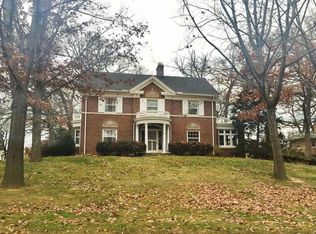 2901 15th Ave, Moline, IL 61265