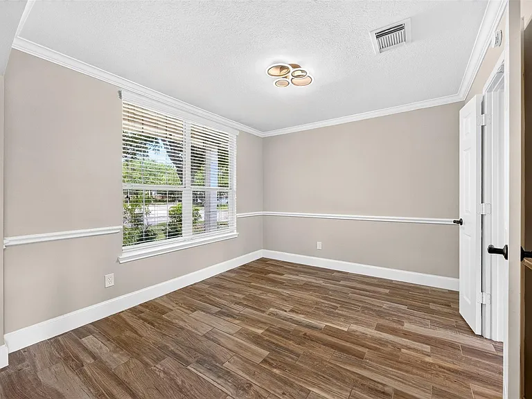7603 Kenmark Ct — Photo 9