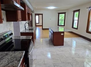 8 Walworth St #2, Worcester, MA 01602
