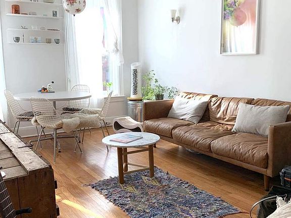 2nd image of 219 Dekalb Ave APT 3