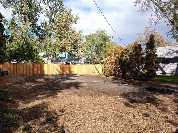 3rd image of 1419 McPherson Ave #A