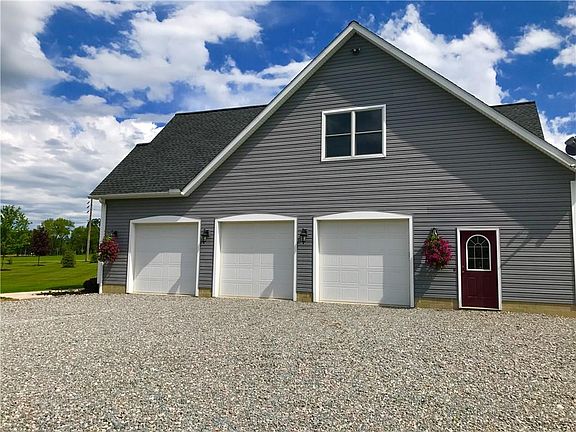 4th image of 13597 Perry Ln