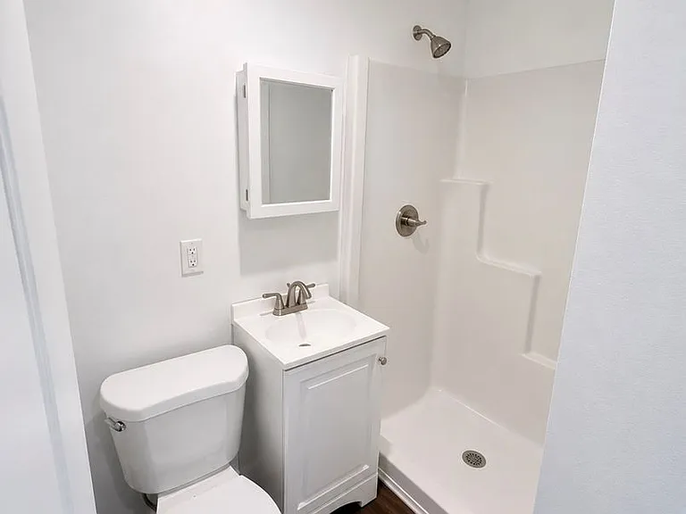 212 W 3rd St — Photo 16