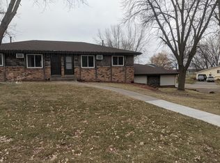 5585 Woodside Rd SE, Prior Lake, MN 55372