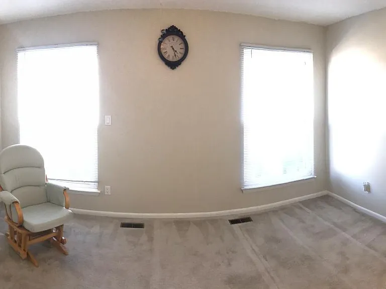 248 N Palmyra Dr — Photo 9