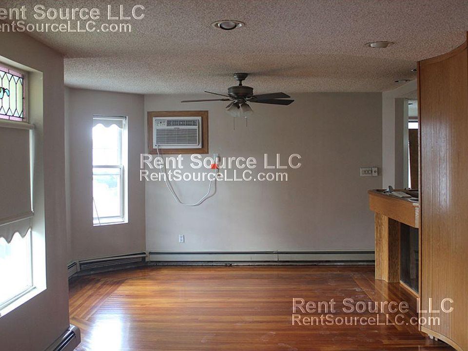 2nd image of 37 Princeton St #1