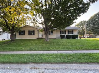 3334 S Hampton Dr, Bettendorf, IA 52722