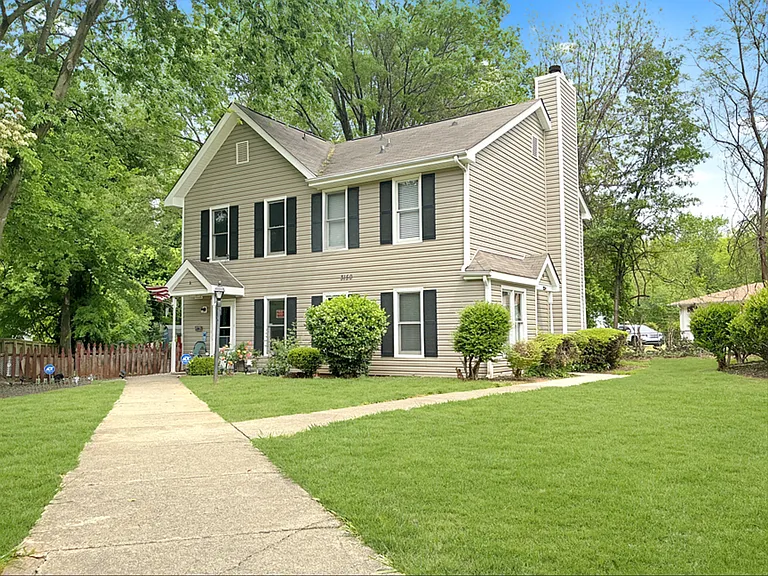 3150B Driftwood Dr — Photo 1