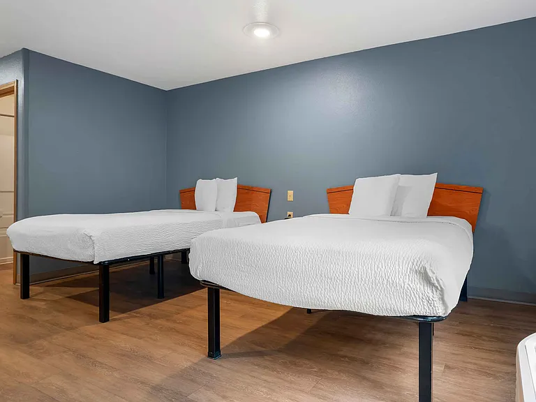 Studio Suite - 2 Full Beds