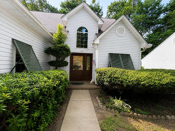 2nd image of 3237 Morningdale Dr
