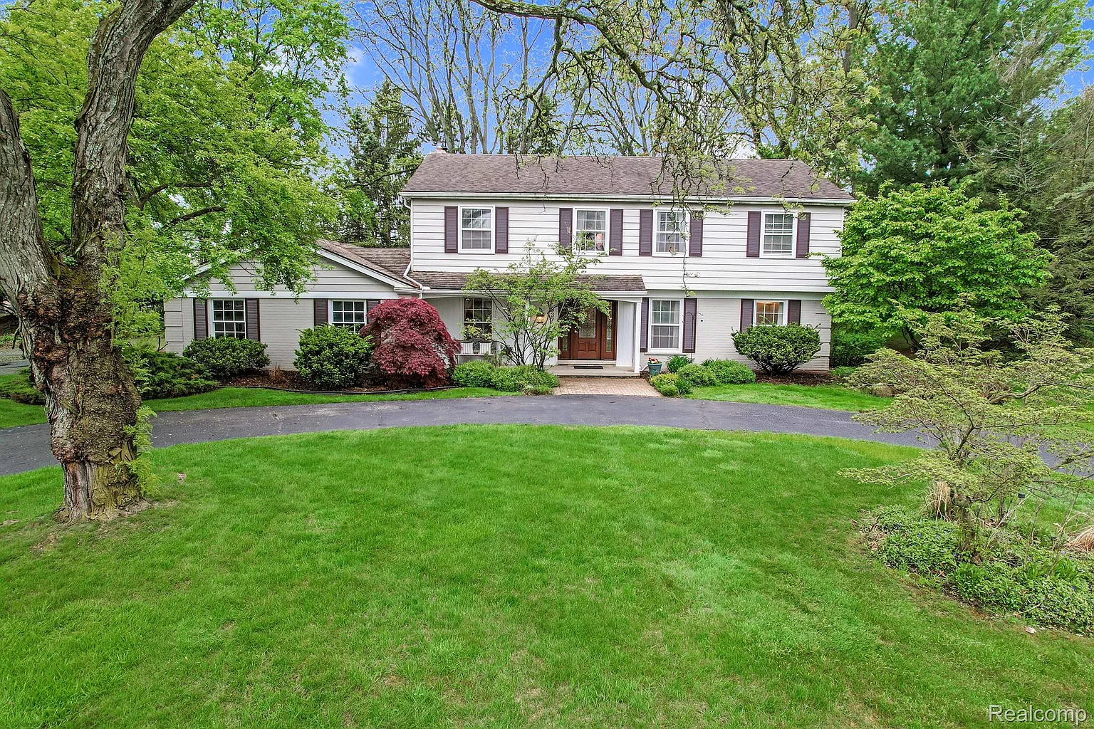 5372 Forest Way photo 1