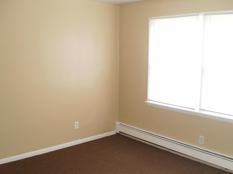 1st image of 3021 Frederick Dr APT 4