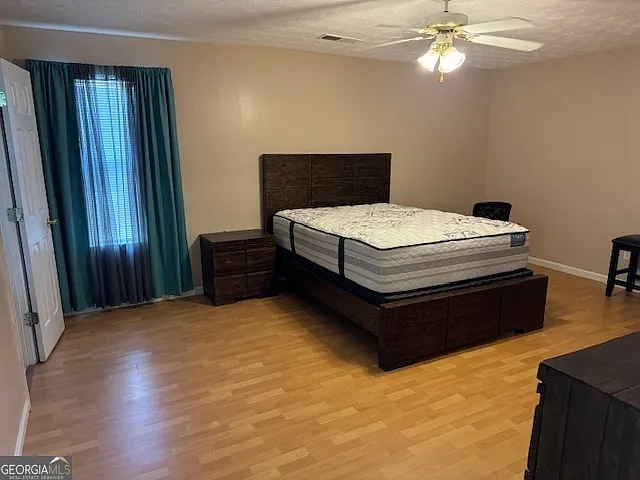 4393 English Loop — Photo 6